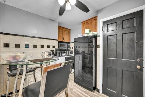 3981 Colony Road South Euclid OH 44118