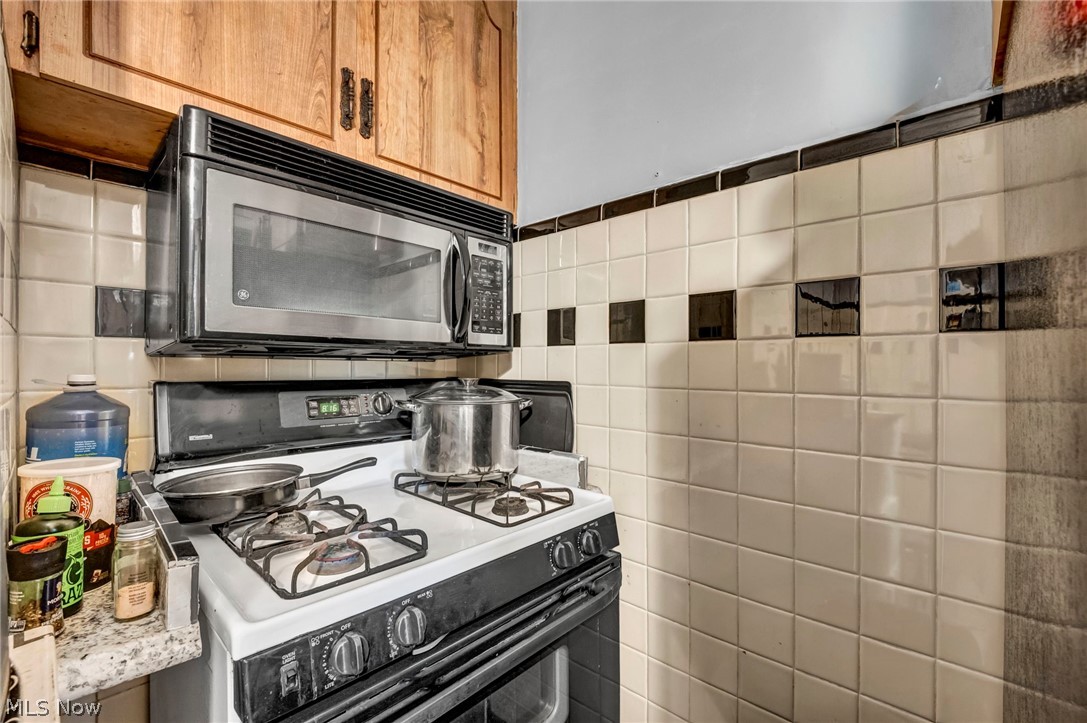 3981 Colony Road South Euclid OH 44118