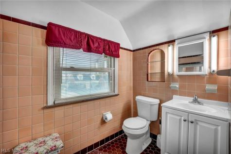 3981 Colony Road South Euclid OH 44118