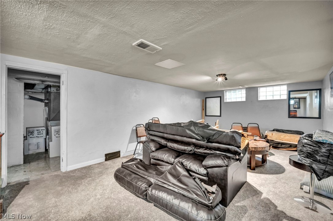 3981 Colony Road South Euclid OH 44118