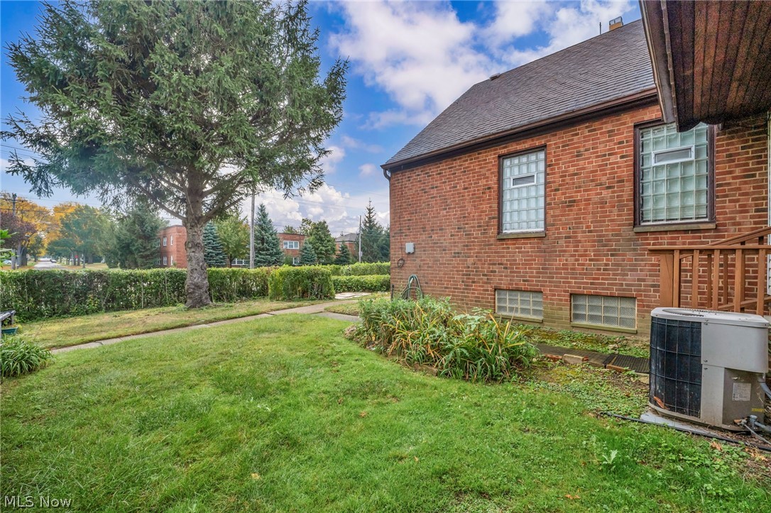 3981 Colony Road South Euclid OH 44118