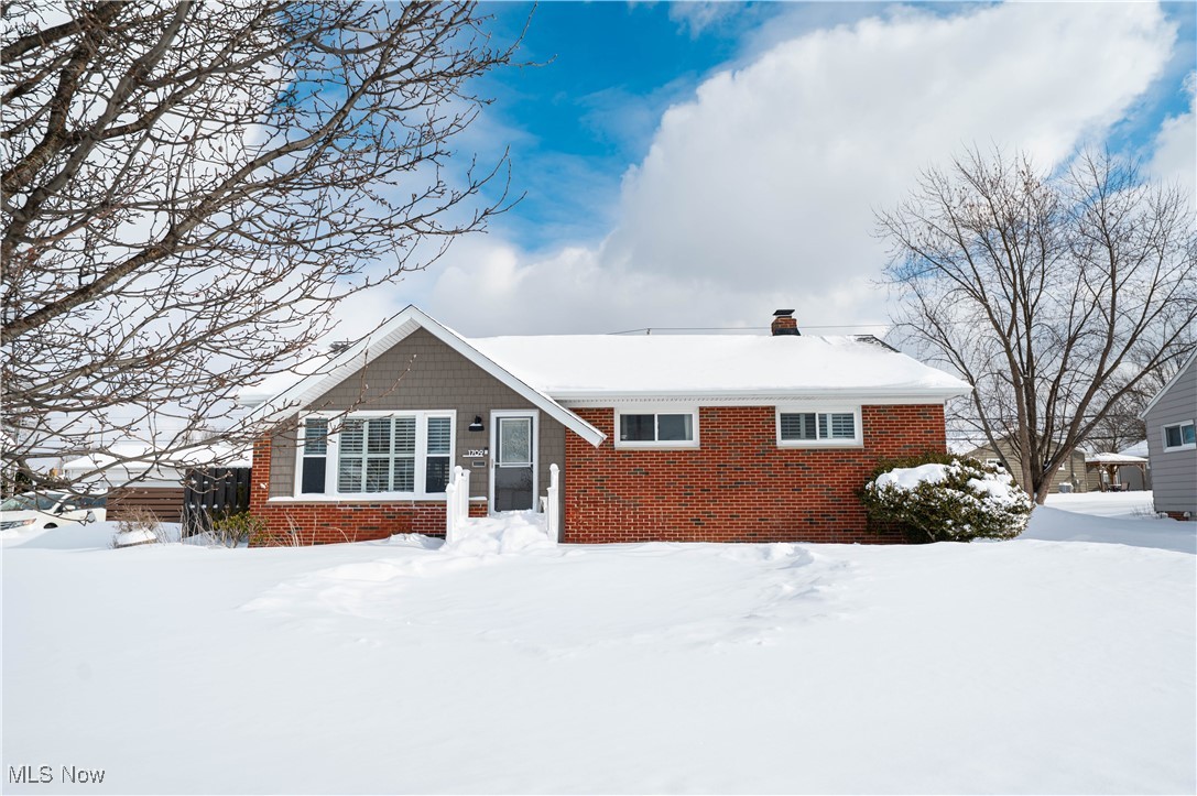 1709 Roselawn Road Mayfield Heights OH 44124