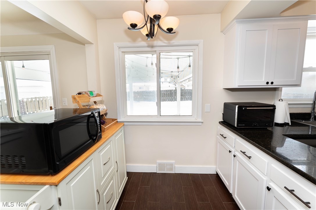 1709 Roselawn Road Mayfield Heights OH 44124