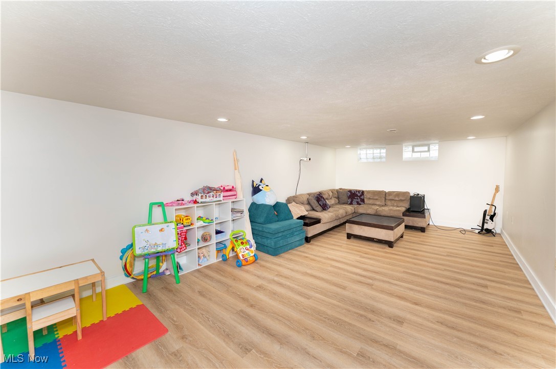 1709 Roselawn Road Mayfield Heights OH 44124