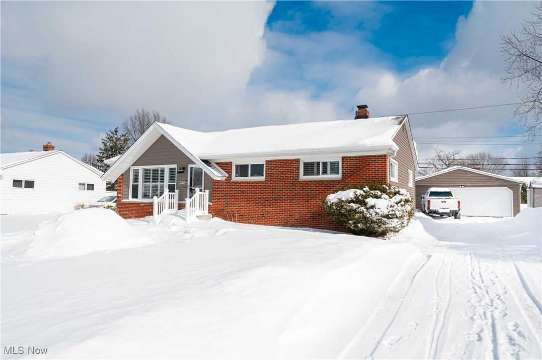 1709 Roselawn Road Mayfield Heights OH 44124