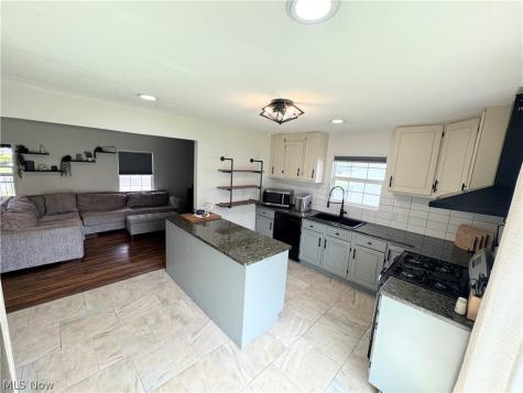 758 E 348th Street Eastlake OH 44095