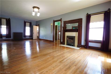 202 Medina Street Lodi OH 44254