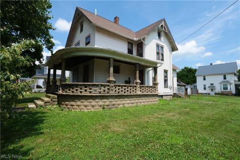 202 Medina Street Lodi OH 44254