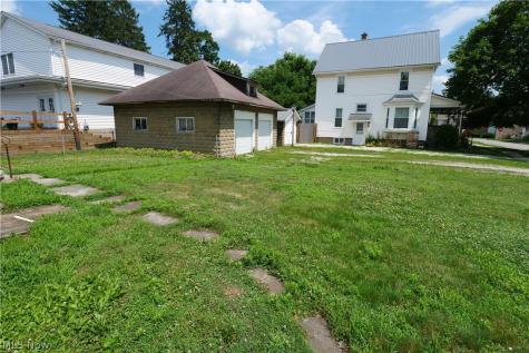 202 Medina Street Lodi OH 44254