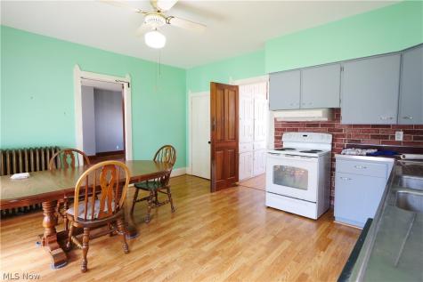 202 Medina Street Lodi OH 44254