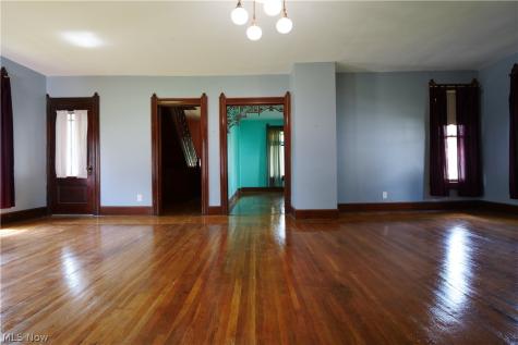 202 Medina Street Lodi OH 44254