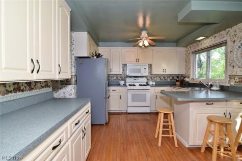2965 Macbeth Drive Rocky River OH 44116