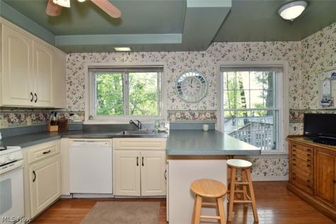 2965 Macbeth Drive Rocky River OH 44116