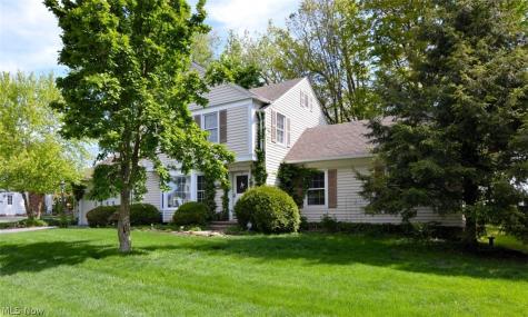 2965 Macbeth Drive Rocky River OH 44116