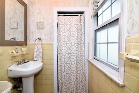 2965 Macbeth Drive Rocky River OH 44116