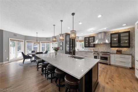 4725 Maidstone Drive Brecksville OH 44141