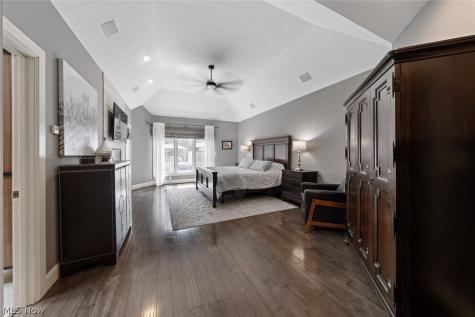 4725 Maidstone Drive Brecksville OH 44141