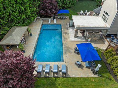 4725 Maidstone Drive Brecksville OH 44141