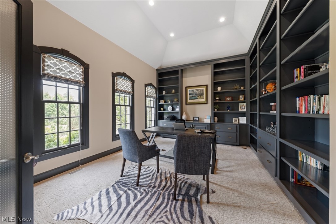 4725 Maidstone Drive Brecksville OH 44141