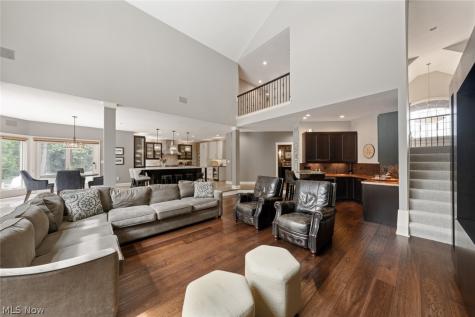 4725 Maidstone Drive Brecksville OH 44141