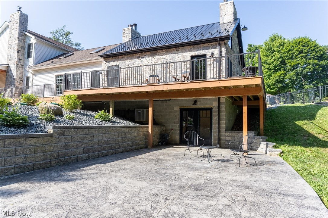 44759 Crestview Road Columbiana OH 44408