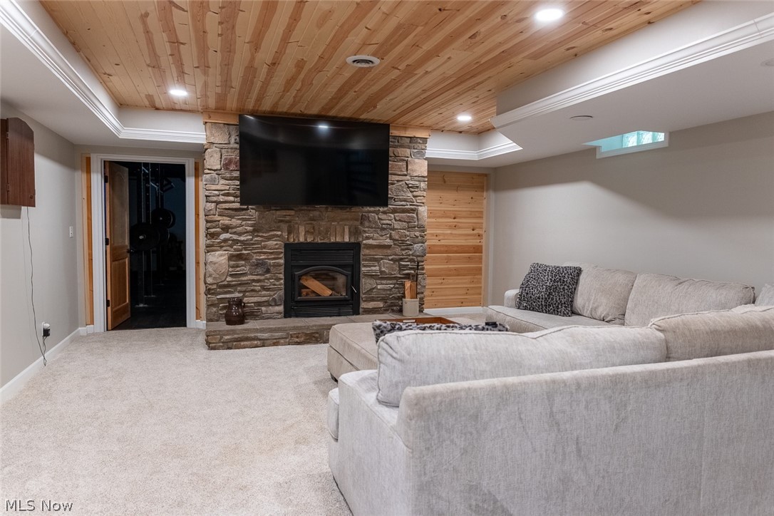 44759 Crestview Road Columbiana OH 44408