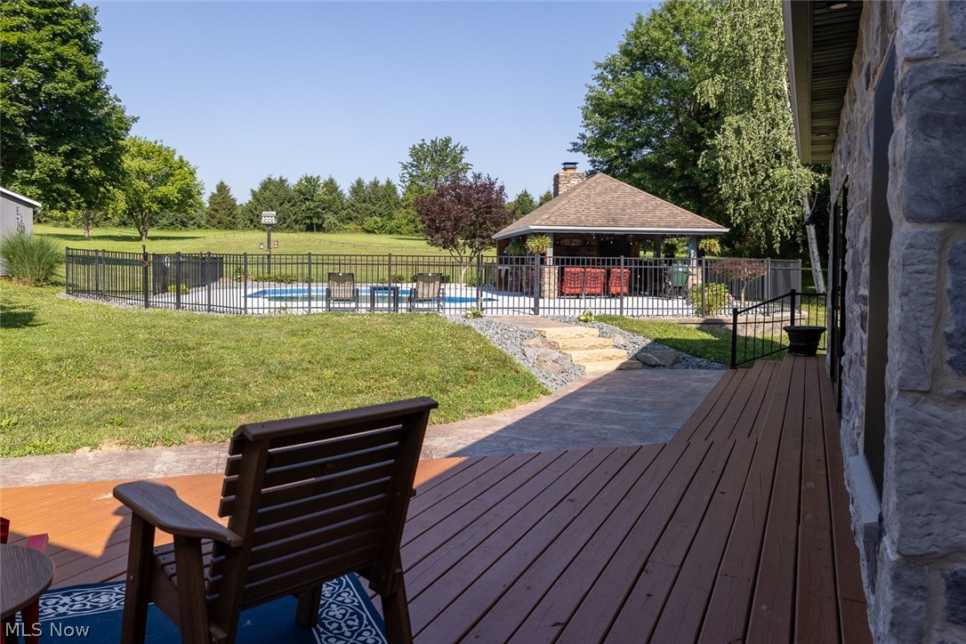 44759 Crestview Road Columbiana OH 44408