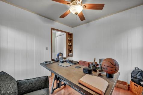 24401 Bruce Road Bay Village OH 44140