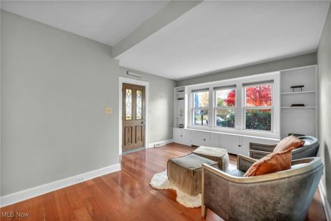 24401 Bruce Road Bay Village OH 44140