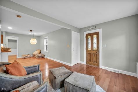 24401 Bruce Road Bay Village OH 44140