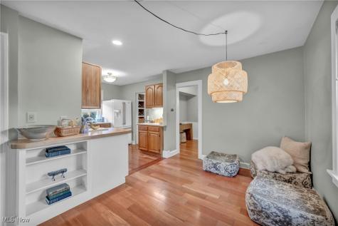 24401 Bruce Road Bay Village OH 44140