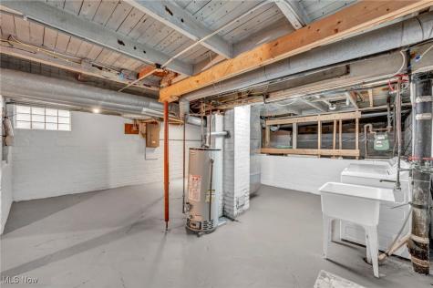 24401 Bruce Road Bay Village OH 44140