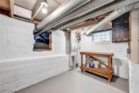 24401 Bruce Road Bay Village OH 44140