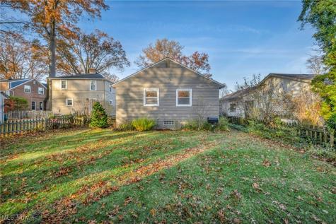 24401 Bruce Road Bay Village OH 44140