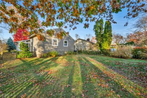 24401 Bruce Road Bay Village OH 44140