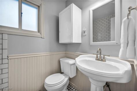 24401 Bruce Road Bay Village OH 44140