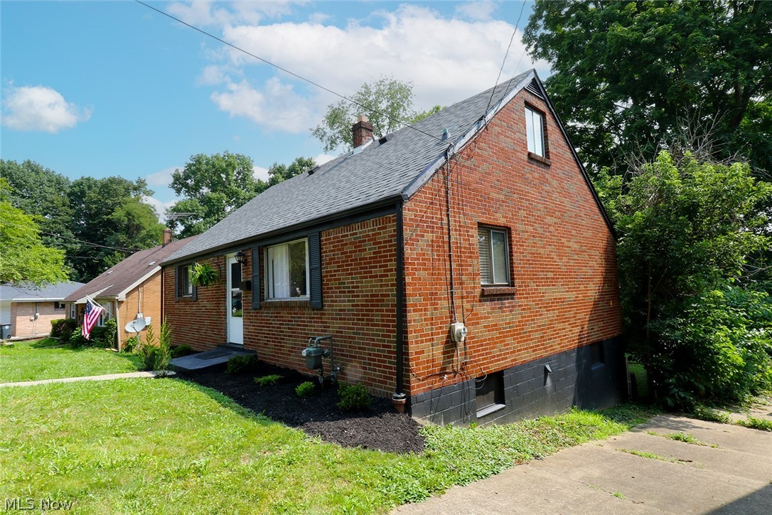 414 Dresden Avenue Steubenville OH 43952