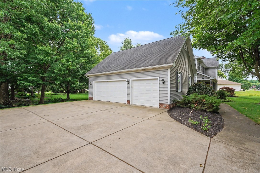 115 Queens Lane Canfield OH 44406