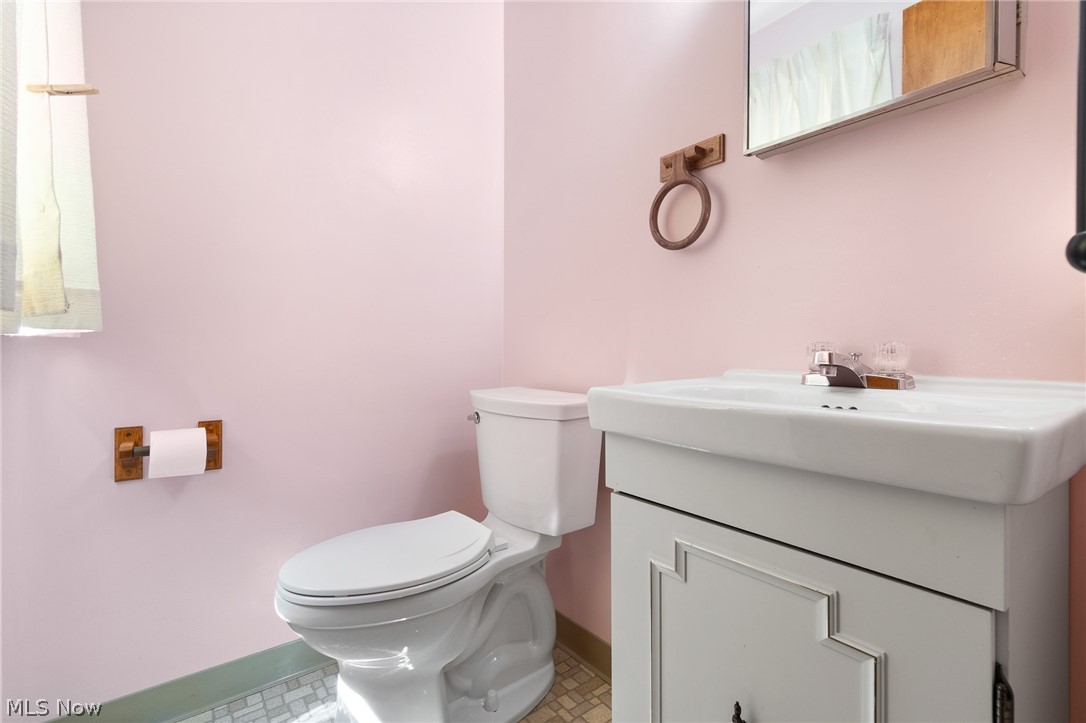 204 Sutton Avenue NE North Canton OH 44720