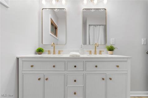 3693 Bramblewood Drive Brunswick OH 44212