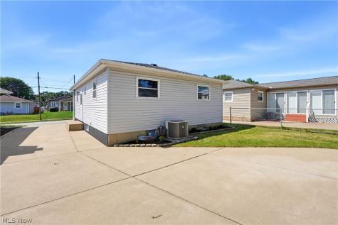 517 Fulmer Avenue Akron OH 44312