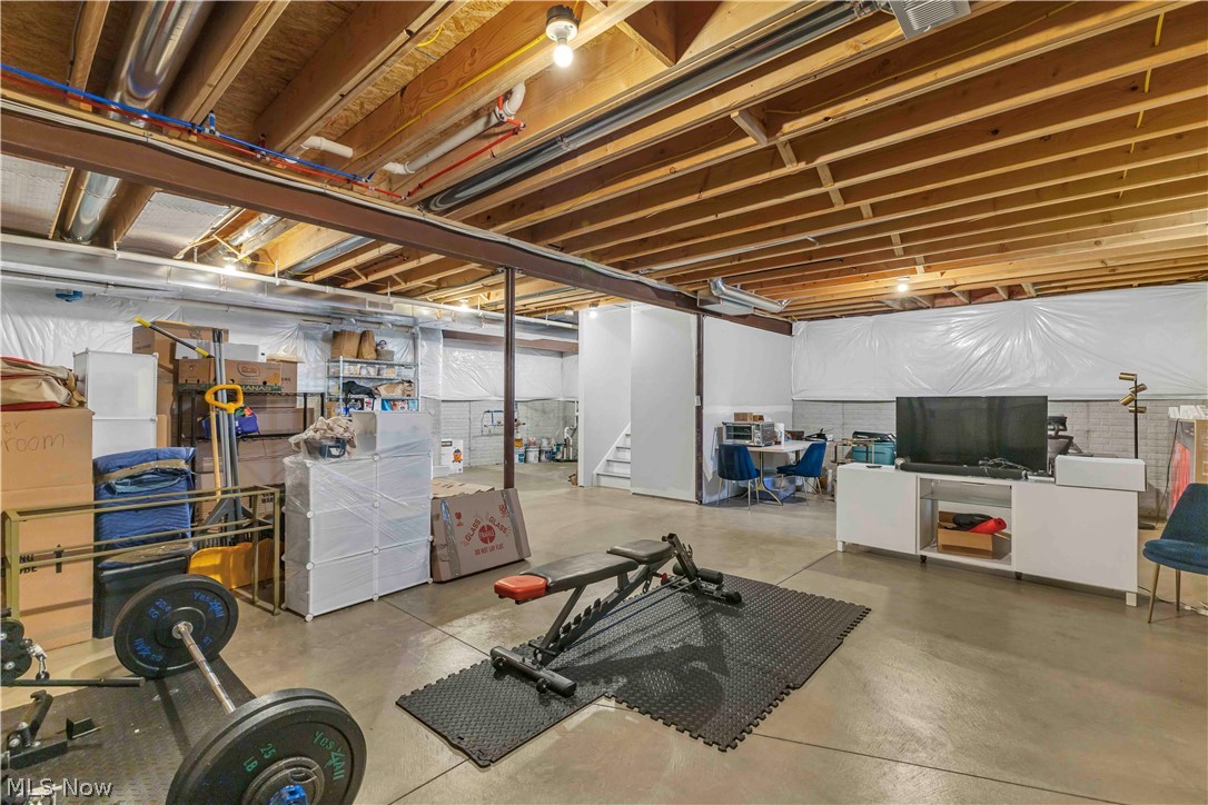 30892 Schwartz Road Westlake OH 44145