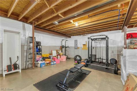 30892 Schwartz Road Westlake OH 44145