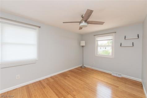6182 Stafford Drive North Olmsted OH 44070