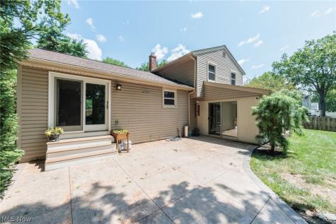 6182 Stafford Drive North Olmsted OH 44070