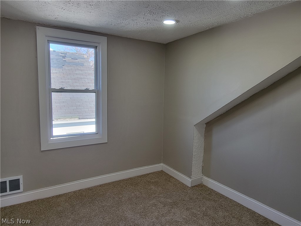 12621 Hirst Avenue Cleveland OH 44135