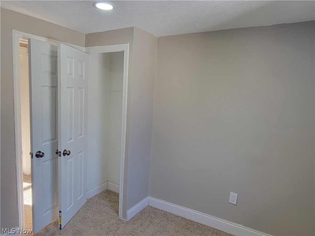 12621 Hirst Avenue Cleveland OH 44135