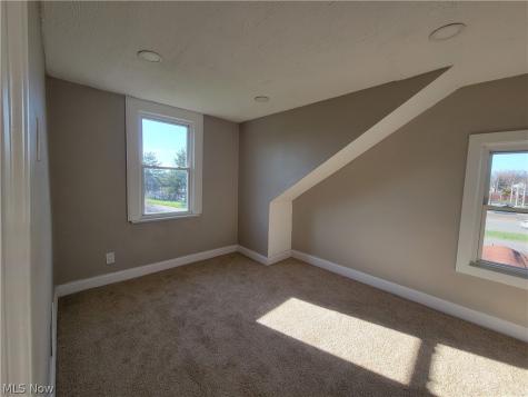 12621 Hirst Avenue Cleveland OH 44135