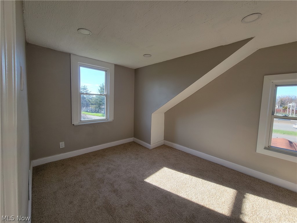 12621 Hirst Avenue Cleveland OH 44135