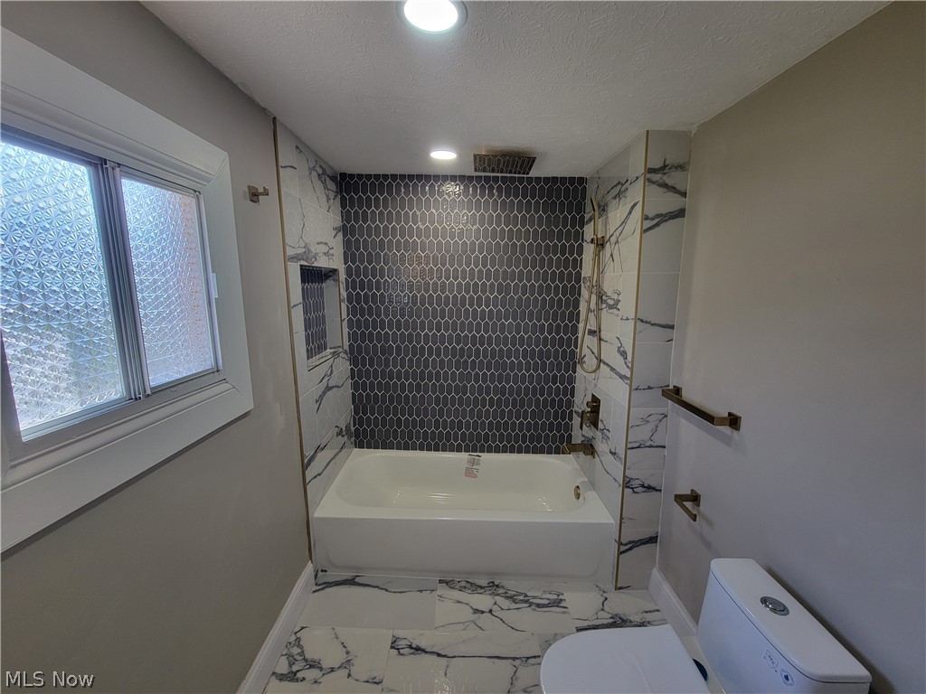 12621 Hirst Avenue Cleveland OH 44135